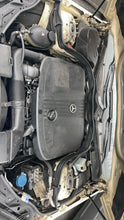 Charger l&#39;image dans la galerie, MERCEDES CLASSE E 2011 Diesel
